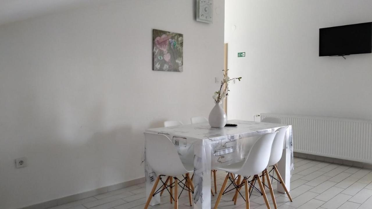 Premium Apartments Adore ノヴァリャ エクステリア 写真