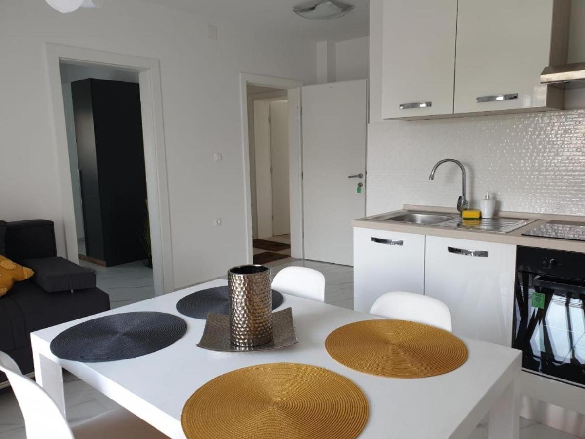 Premium Apartments Adore ノヴァリャ エクステリア 写真