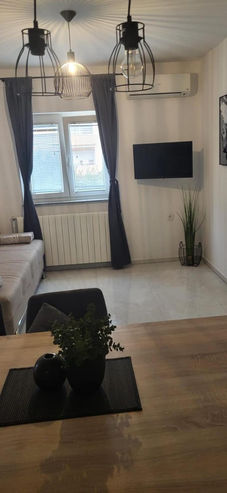 Premium Apartments Adore ノヴァリャ エクステリア 写真